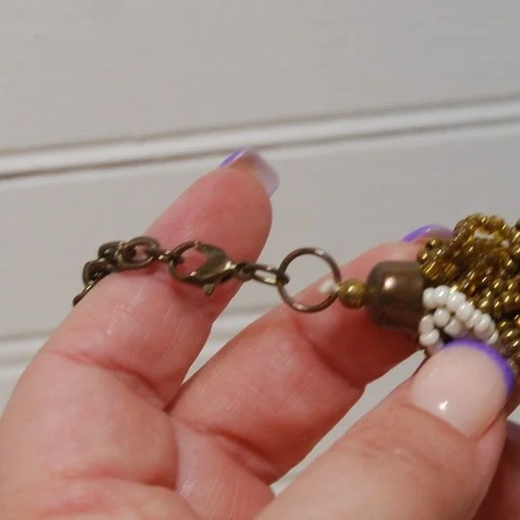 Vintage Y2K Chunky necklace choker beaded gold and white braided design - Picture 7 of 7